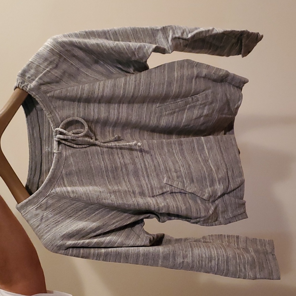 Heatherd gray large New York NY&CO sweatshirt with drawstring and pockets